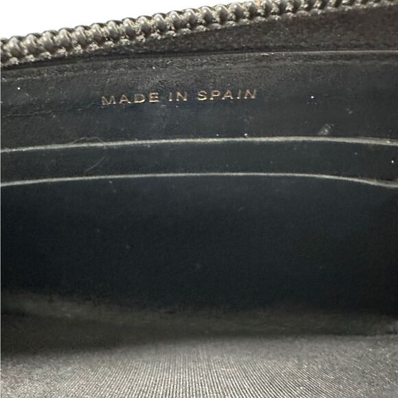 Chanel Black Quilted Wallet Gold Hardware - Picture 6 of 8